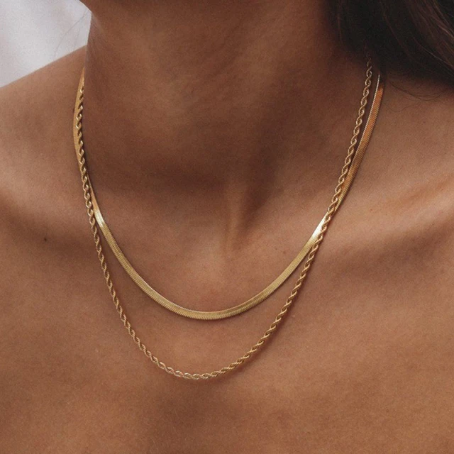 Double chain necklace